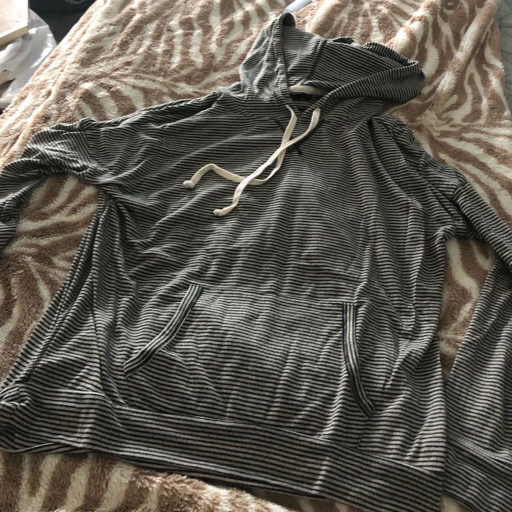 American Eagle Pullover